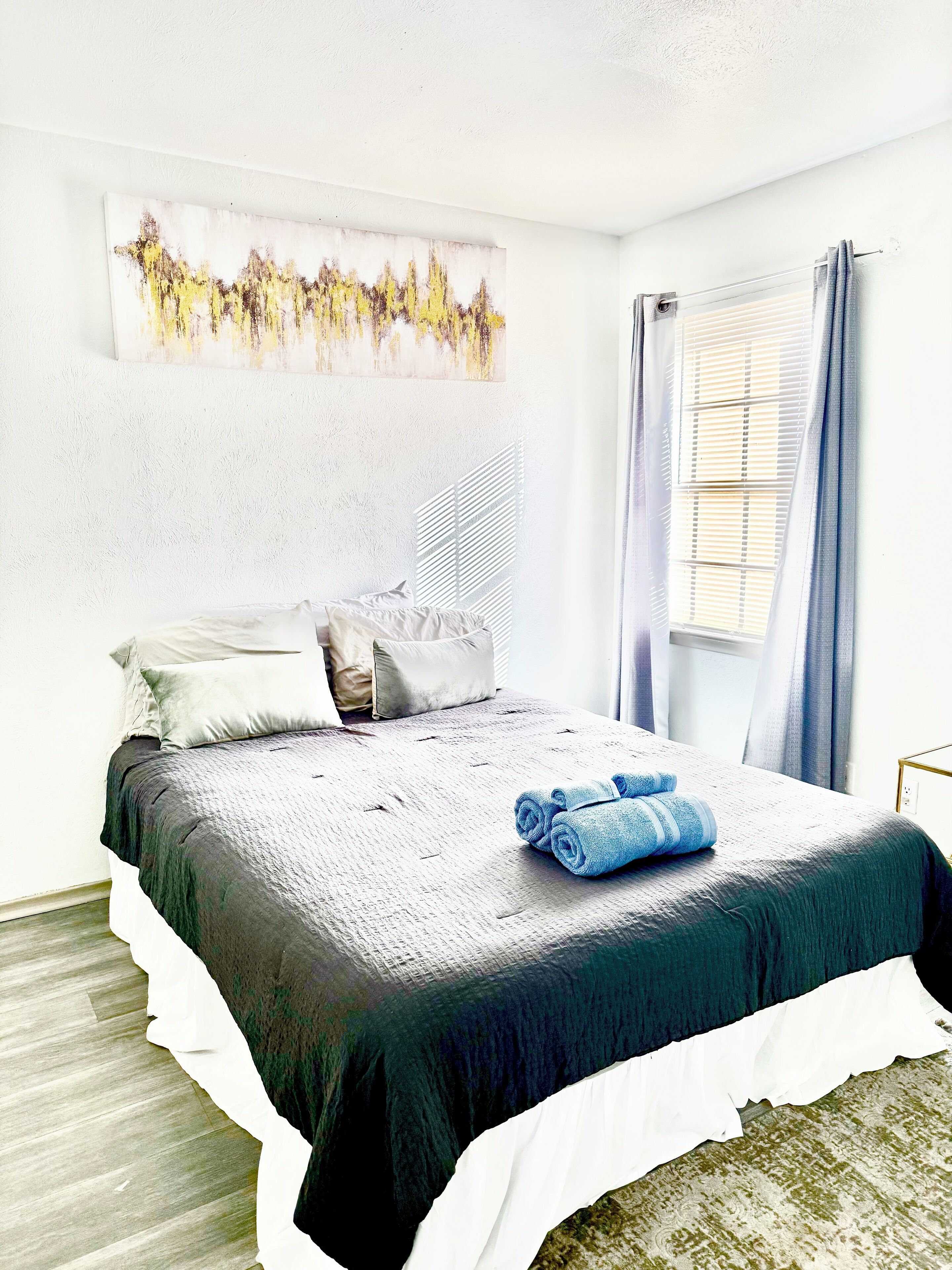 3 Schlafzimmer, Schreibtisch, Bügeleisen/Bügelbrett, kostenloses WLAN