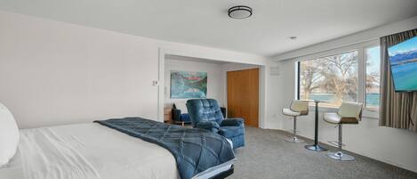 1 bedroom, WiFi, bed sheets