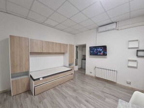Interior - Independent Room with Private Access in Fairgrounds (Bologna)