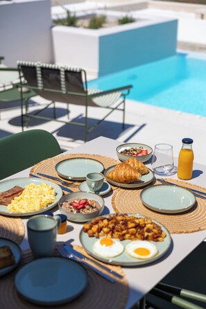 Breakfast meal - Evira Suites (Santorini)