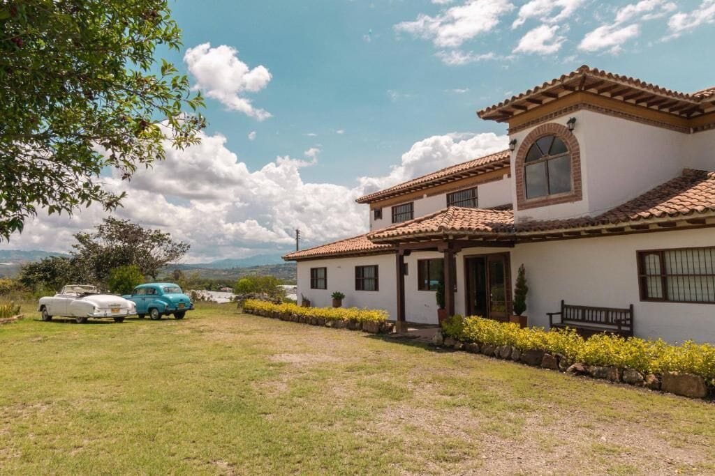 Dobbeltrom – deluxe, balkong, fjellutsikt | Fasade