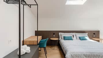 1 soverom, skrivebord, wi-fi (inkludert) og sengetøy