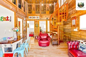 Interior - Barn-MCM Cottage!  Private Lake~Hiking~Mtn view (Big Indian)