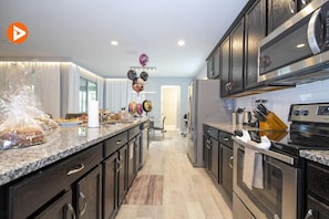 Coffee/tea maker, fridge, microwave, oven - 6BR Resort Home w/ Private Pool near Disney (Kissimmee)