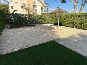 Property grounds - VILLA BLANCA, large villa ideal for families in Cala Dór by Aixo Villas (Felanitx)