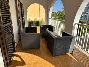 Terrace/patio - VILLA BLANCA, large villa ideal for families in Cala Dór by Aixo Villas (Felanitx)