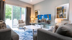 Living area - 7532 Perfect Home 5 Minutes from Disney – 5BD 15P (Kissimmee)