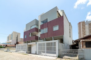베이직 아파트 | 외관
