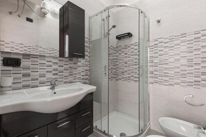 Hair dryer - TTotti Coast House by BarbarHouse (Torre Specchia Ruggeri)
