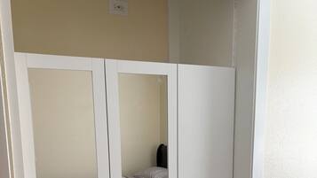 2 室のベッドルーム、WiFi、ベッドシーツ