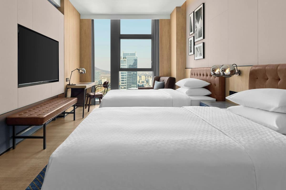 Premium-huone, 2 parisänkyä, kaupunkinäköala