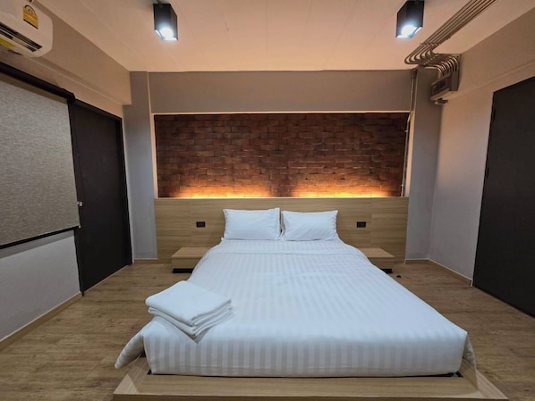 Superior Room | Free WiFi - SSP Residence Bang Bua Thong (Bang Bua Thong)