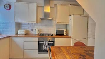 Fridge, microwave, oven, toaster