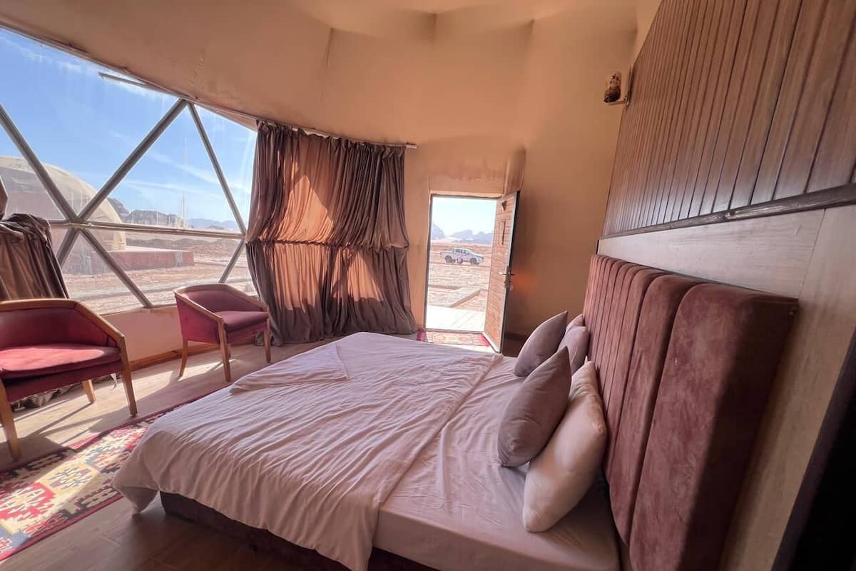 Quarto solteiro, banheiro privativo, vista para o deserto | Cortinas blackout, quartos à prova de som, Wi-Fi de cortesia