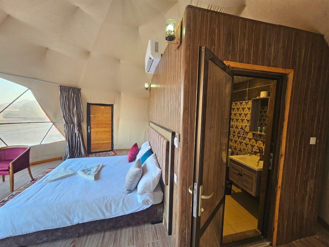 Double or Twin Room, Private Bathroom, Desert View | Blackout drapes, soundproofing, free WiFi