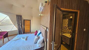 Double or Twin Room, Private Bathroom, Desert View | Blackout drapes, soundproofing, free WiFi