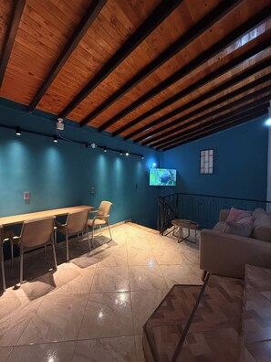 Interior - Hostal Pacífico Encanto (Medellin)