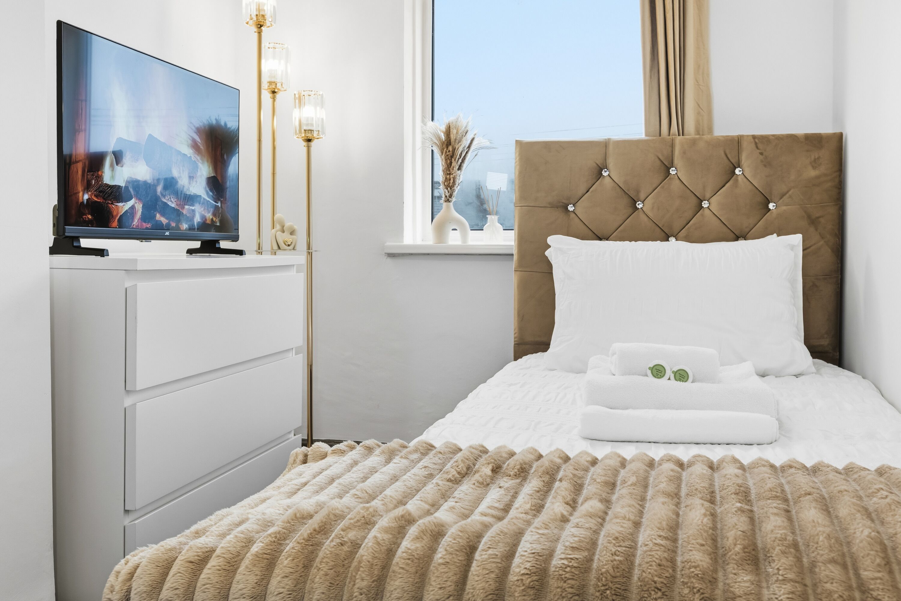 Wifi gratis y ropa de cama 