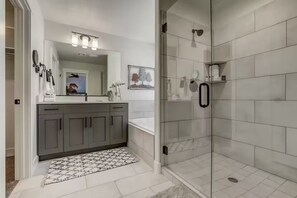 Shower, hair dryer, towels, soap - Stunning w/Private Hot Tub Heated Pool -Location! (Washington)