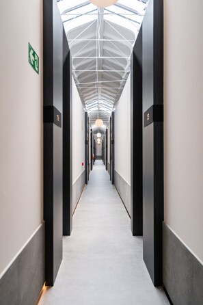 House - Pac Fico Deluxe King Suite Near Retiro (Madrid)