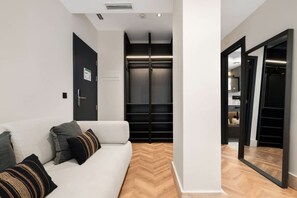 House - Pac Fico Suite With Single Sofa Bed Near Retiro (Madrid)