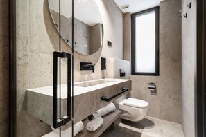 House - Pacifico Deluxe Double Suite Near Retiro (Madrid)