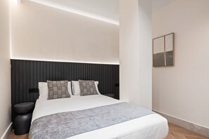 House | 1 bedroom - Pacifico Deluxe Double Suite Near Retiro (Madrid)