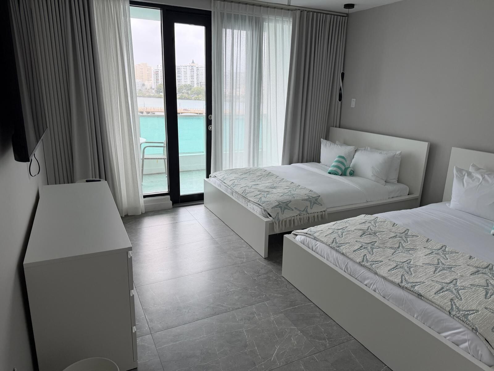 Luxury Apartment, 2 Bedrooms, Ocean View | In-room safe, iron/ironing board, free WiFi