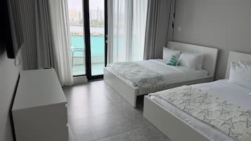 Luksusleilighet, 2 soverom, havutsikt | Safe på rommet, strykejern/-brett og wi-fi (inkludert)