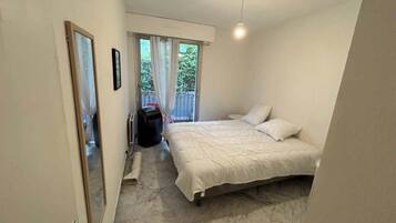 Apartemen, 1 Tempat Tidur Double dengan tempat tidur Sofa, balkon, pemandangan kota (500 BONNEFOY) | 1 kamar tidur