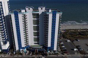 Exterior - Steps from Boardwalk w/ Gym, Pools& Hot tub | 0.7 mi to Second Avenue Pier (Myrtle Beach)