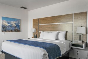 1 slaapkamer, een strijkplank/strijkijzer, wifi, beddengoed