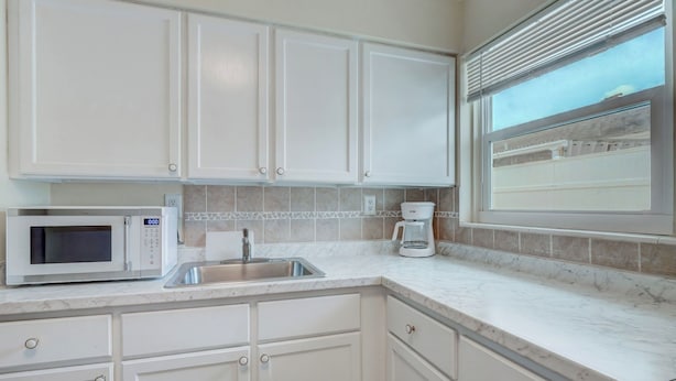 Studio | Private kitchen - Paradise Inn of Naples (Naples)