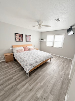 2 chambres, bureau, fer et planche à repasser, Wi-Fi gratuit