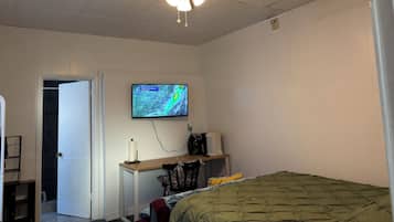 1 habitación, wifi y ropa de cama