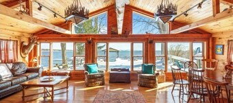 Modern Adirondack Style Lodge: Lakefront Bliss, 2 miles to Sylvan Beach
