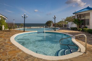 Unclassified image, 5 of 28, button - House with Pool and Ocean View | PH Costa Grande (Nueva Gorgona)