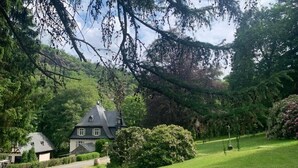 Unclassified image, 2 of 37, button - Landsitz Kammerburg :Apartment with garden view (Lorch)