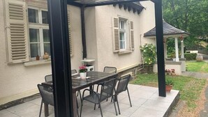 Unclassified image, 4 of 37, button - Landsitz Kammerburg :Apartment with garden view (Lorch)