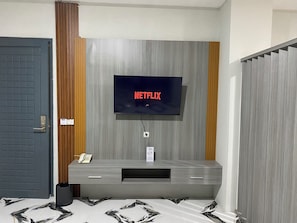 Luxury Room, 1 Bedroom | Interior - Bumi Geulis Hotel & Residence (Sukabumi)