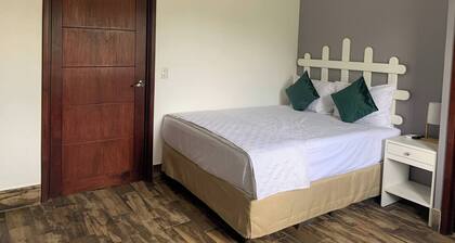 3 Rooms x6 people G&V 1