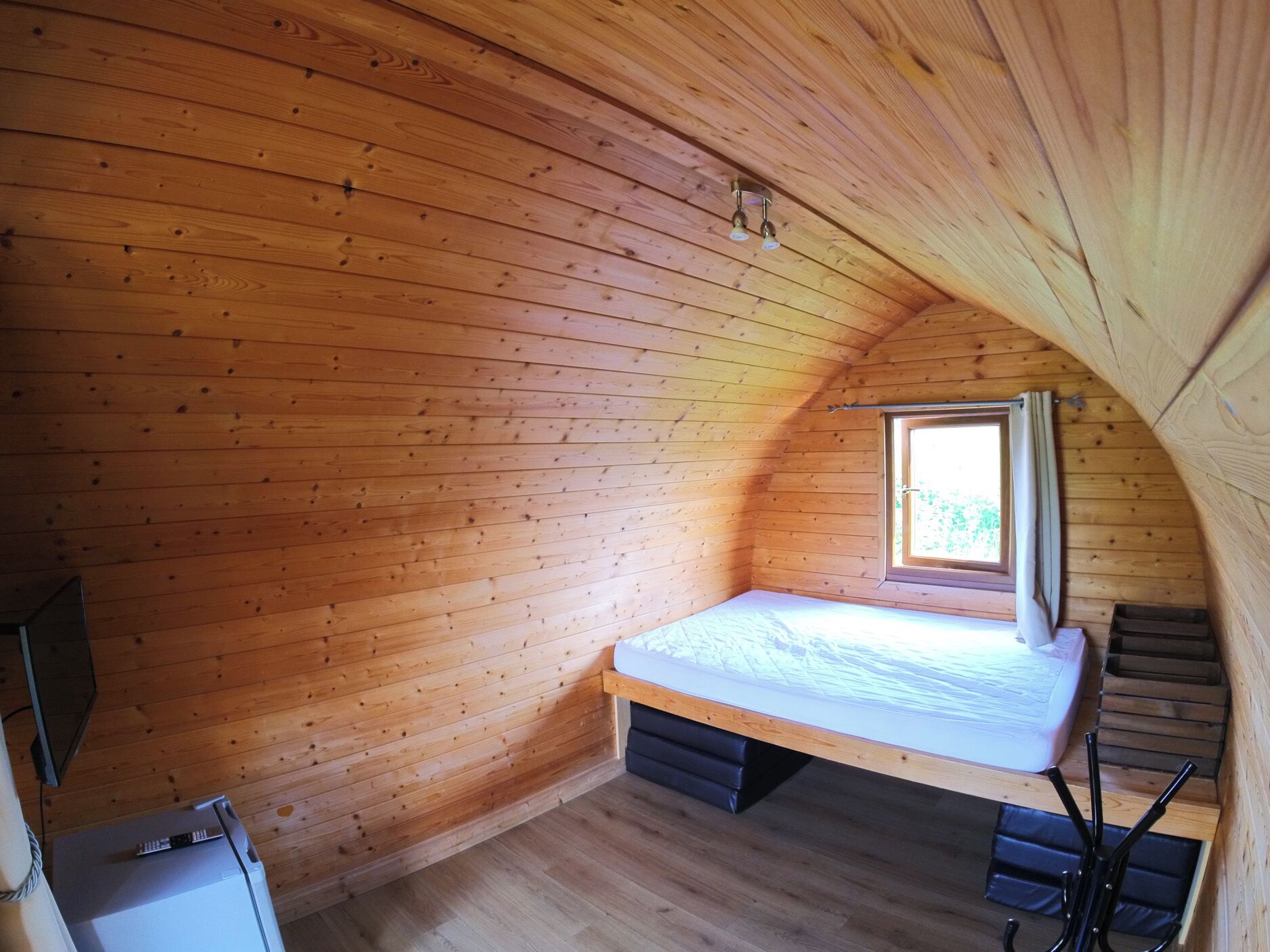 1 bedroom, individually decorated, individually furnished, free WiFi