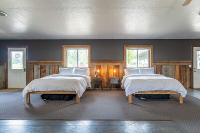 Bowling Alley Airbnb!
The perfect place to stay n' play!