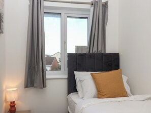 3 bedrooms, individually decorated, individually furnished, free WiFi - The Cosy View (Paignton)