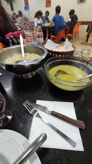Essen und Trinken