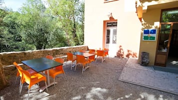 Aire de pique-nique/barbecue