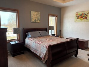 4 Schlafzimmer, Bügeleisen/Bügelbrett, kostenloses WLAN, Bettwäsche