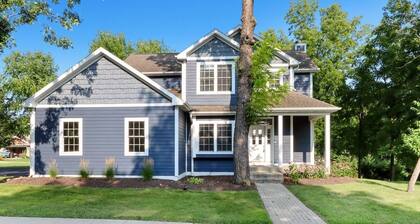 Lake Geneva 4BR House | Rec Lounge + 1 Mi to Beach
