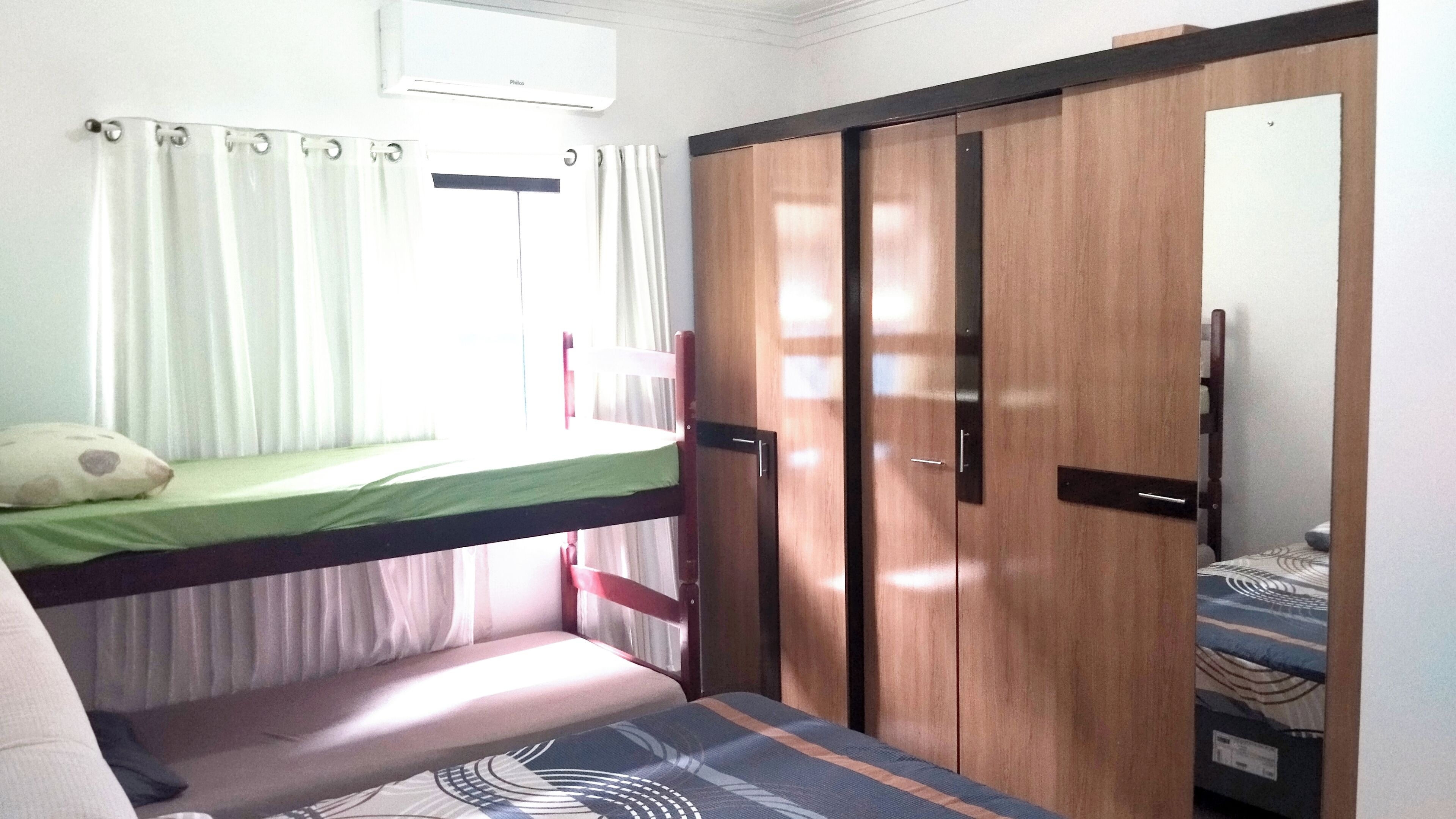 2 habitaciones, wifi gratis, ropa de cama y acceso para silla de ruedas 