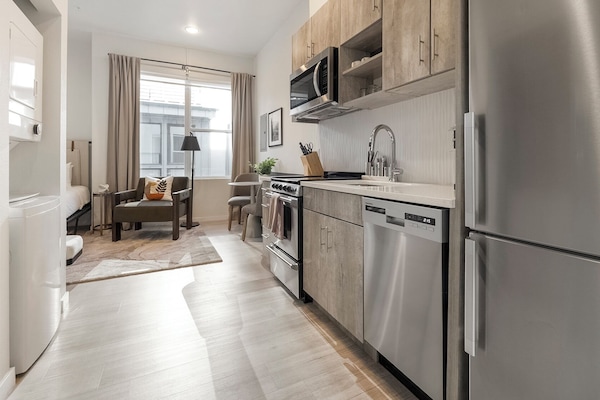 Refrigerador, microondas, horno, placa de cocina